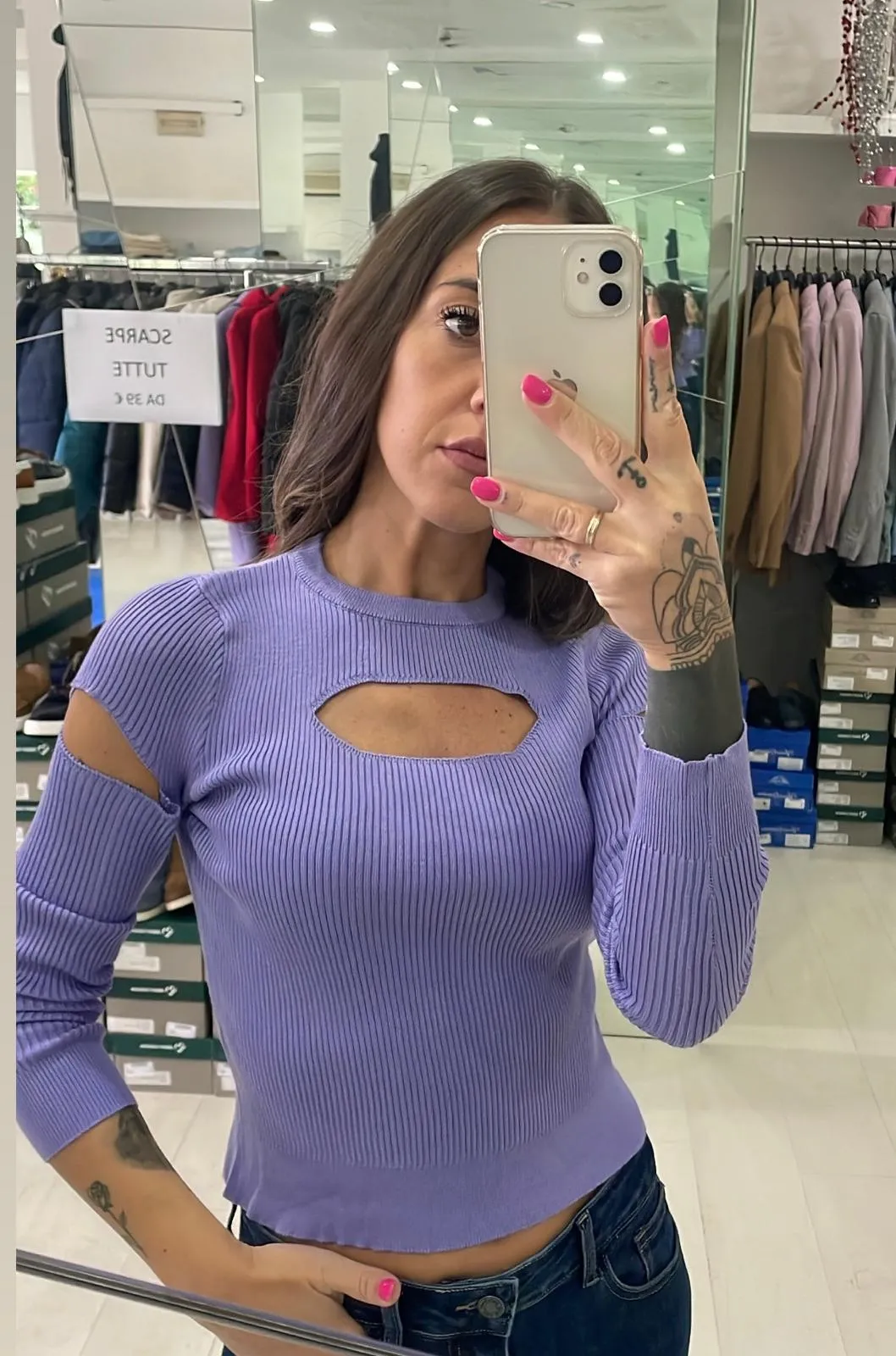 maglia crop cut-out