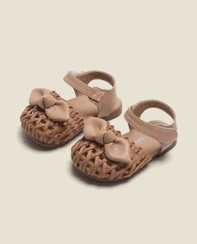 Sandali da bambina Summer New Baby Soft Bottom Toddler Shoes Baby Childrens Small Leather Shoes