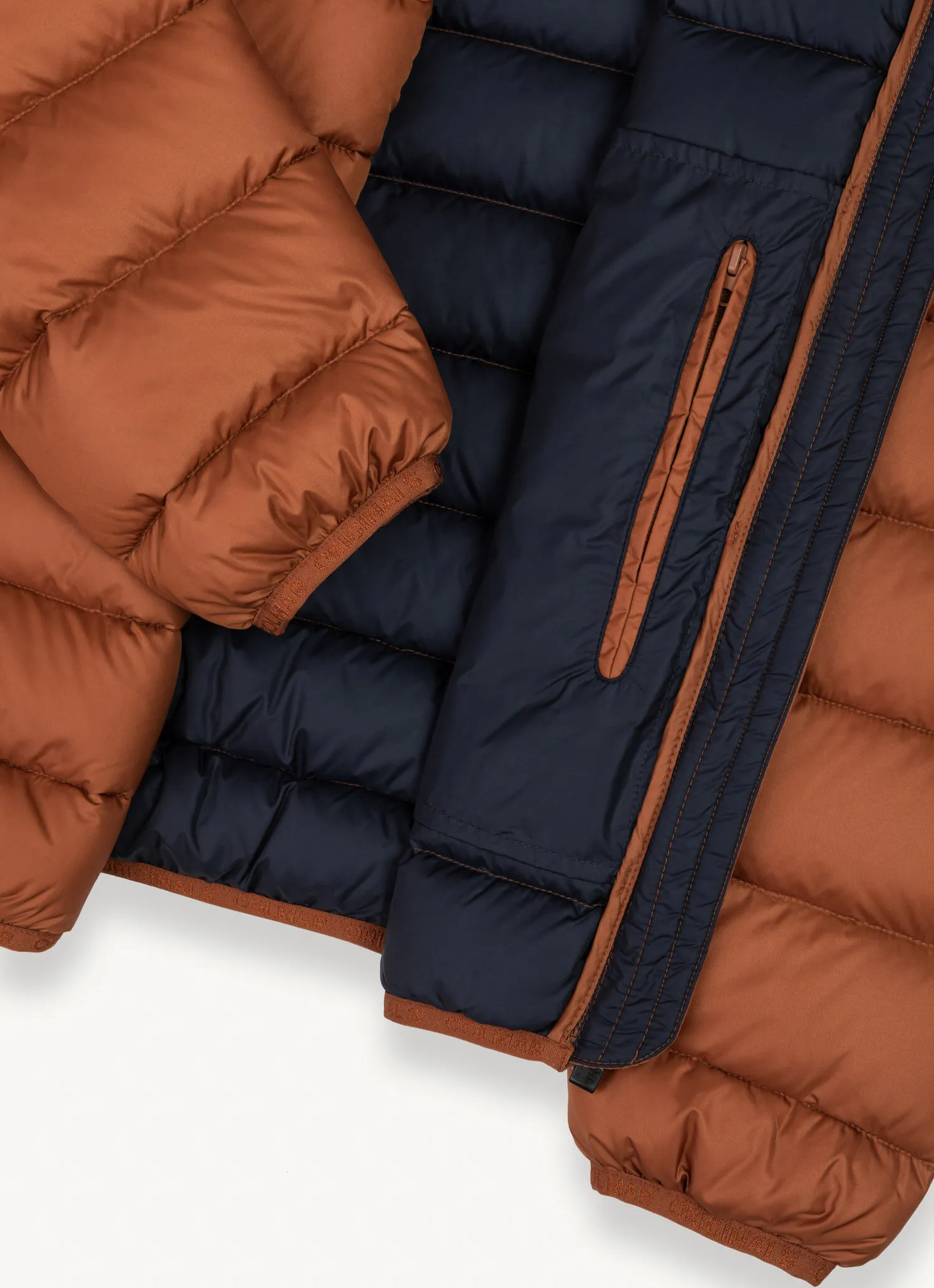 Sporty down jacket with fixed hood
