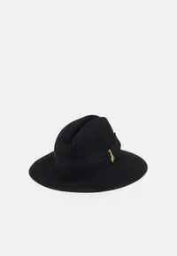 W-8F0021 Cappello Nero  
